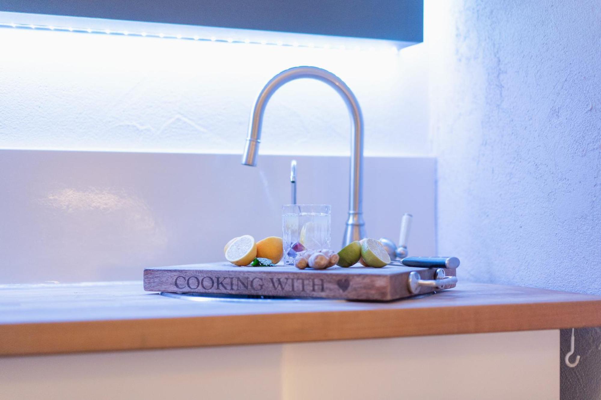 Seeblick-Oase Istayunixi Seenaehe-Sauna-Balkon-Netflix-Parkplatz 厄赫宁根 外观 照片